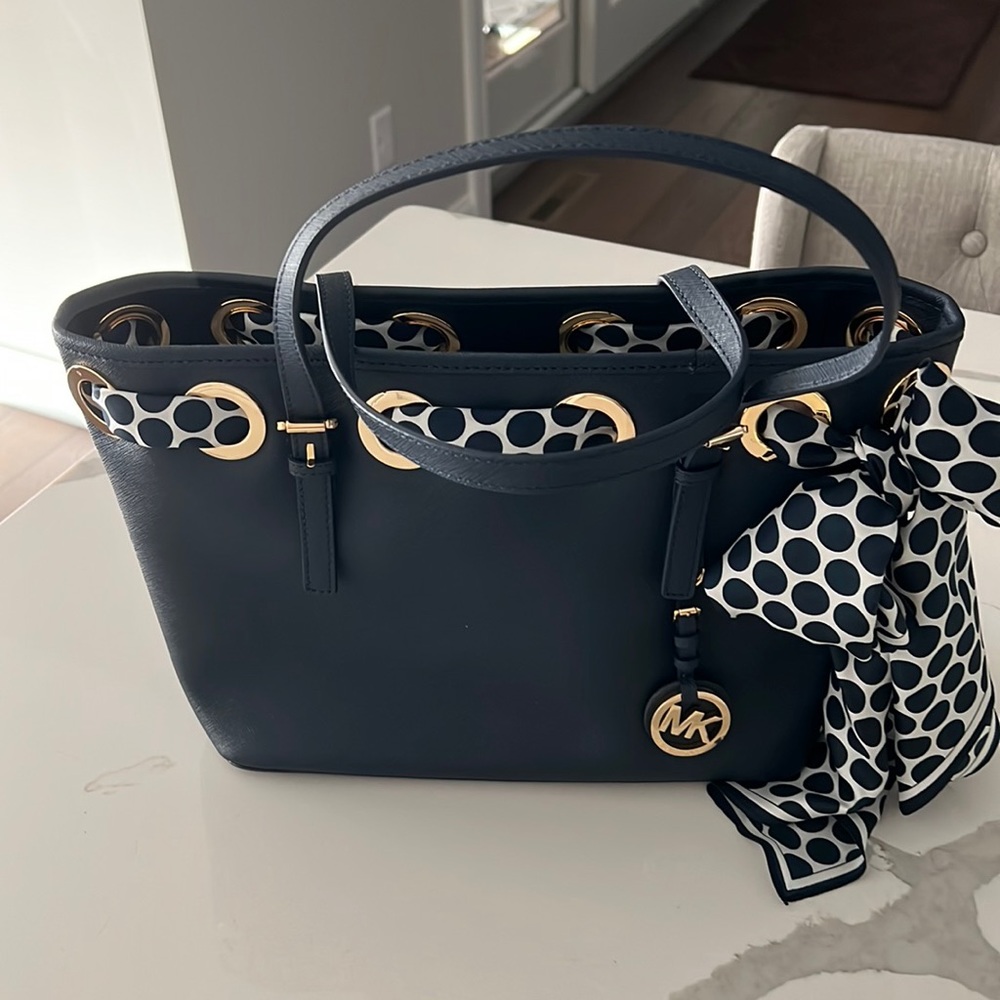 Michael Kors Jet Set Scarf Tote